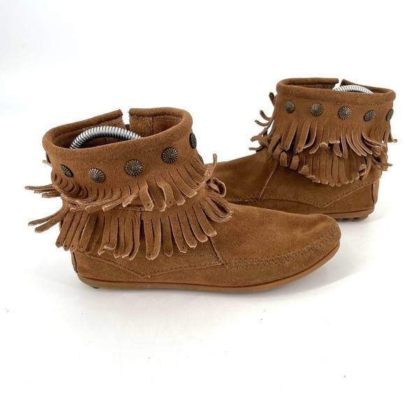 MINNETONKA Western Double Fringe Suede Taupe Brown Side Zip Ankle Bootie Boot - Picture 3 of 8
